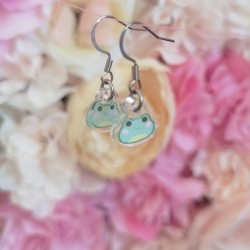 Mini boucles d'oreilles...